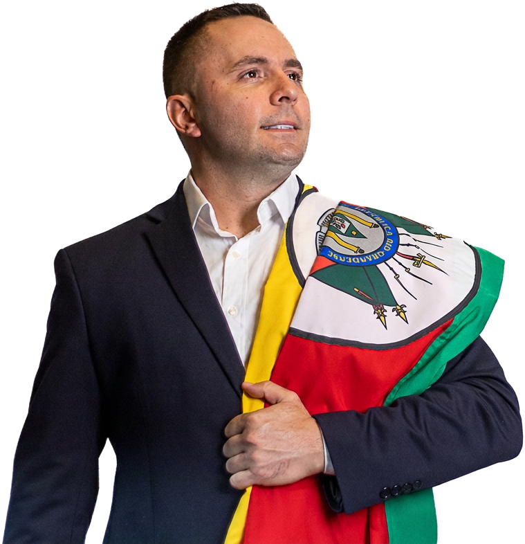 Soldado Arruda com a bandeira do Rio Grande do Sul